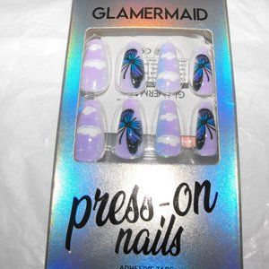 Press On Nails Blue Butterflies and Clouds Kit with Glue tabs